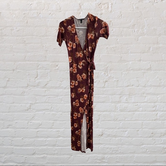 ⭐️2/$20⭐️ Forever 21 Wrap Dress​​ - Picture 1 of 5